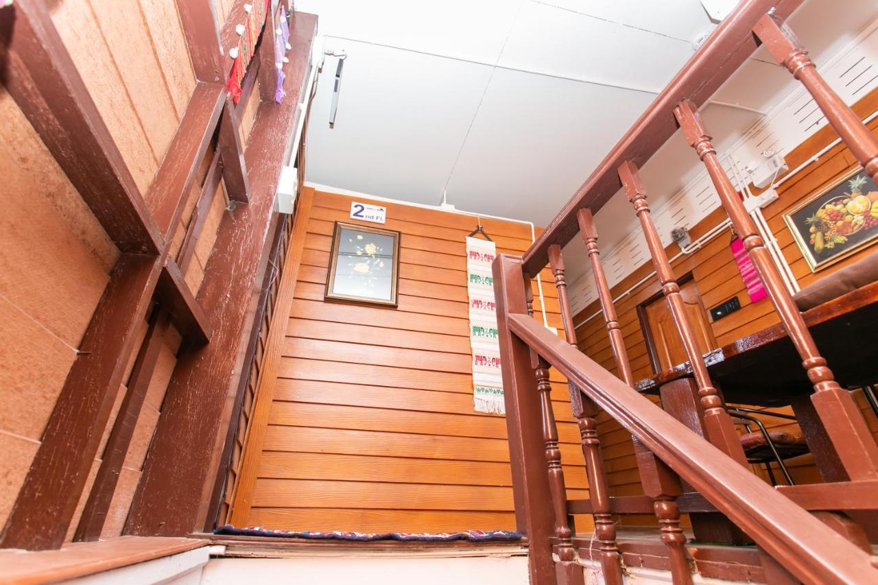 Хостел Arku'S House Чиангмай Экстерьер фото